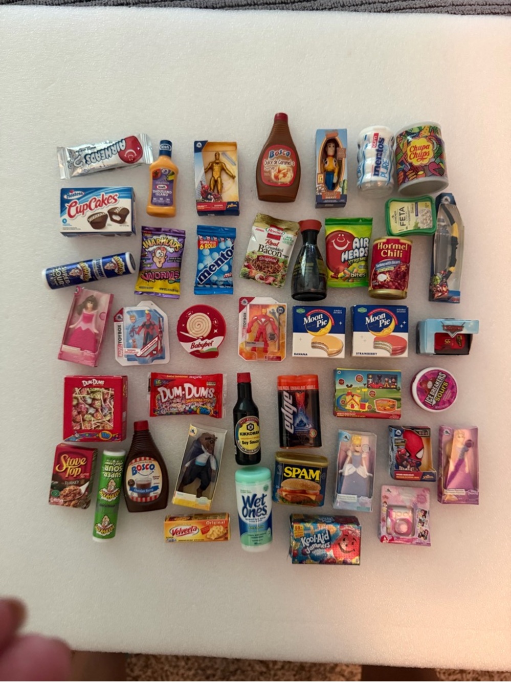 Mini brands